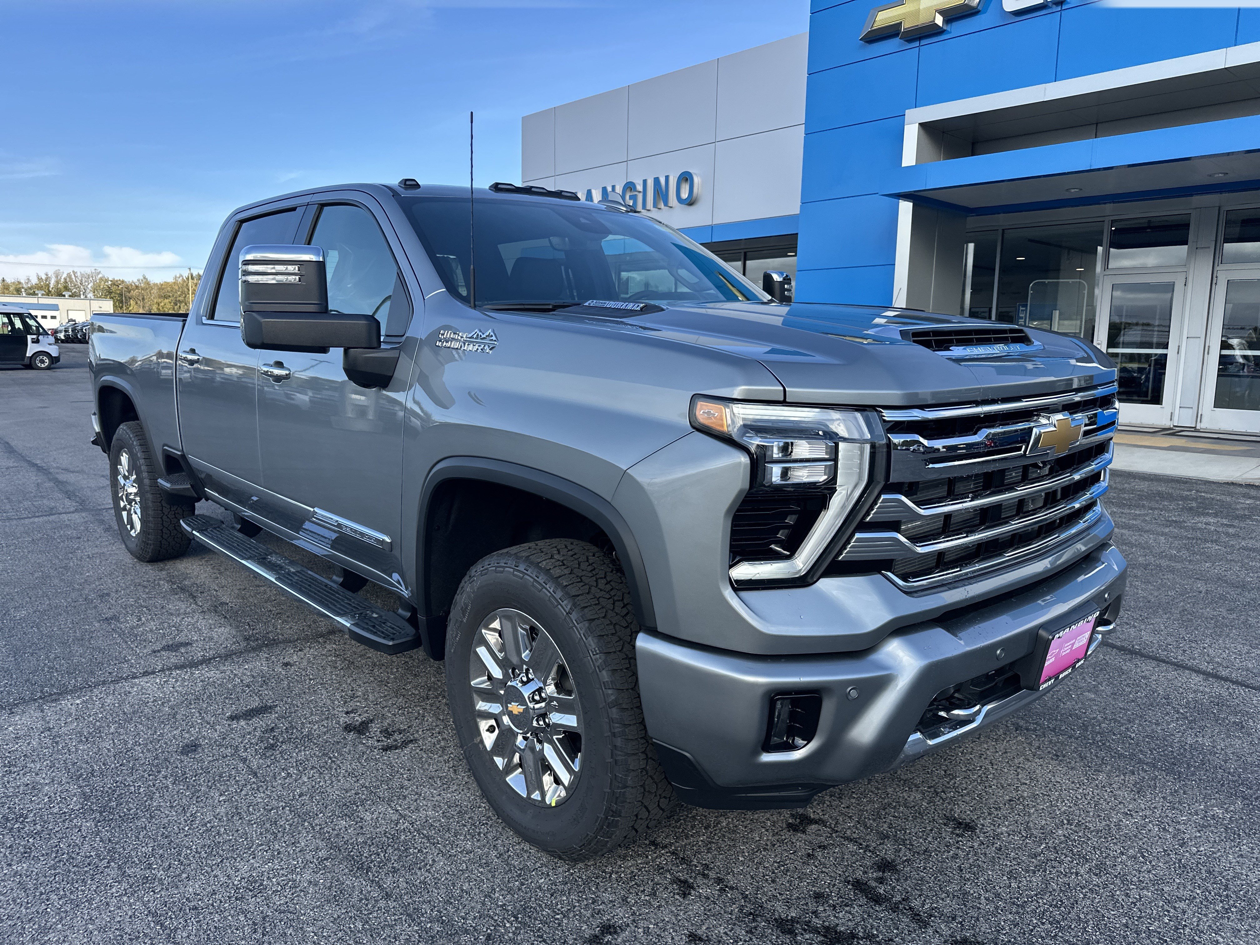 New 2026 Chevrolet Silverado 2500 High Country w/ High Country Premium Package AWD/4WD image 2