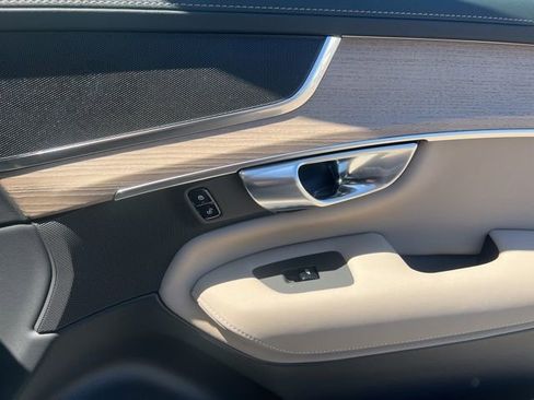New 2026 Volvo XC90 B5 Core AWD/4WD image 33