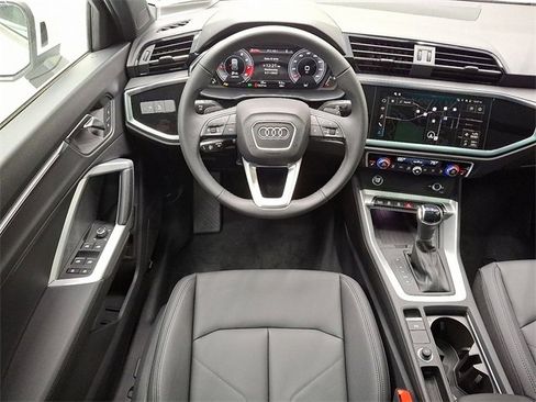 New 2025 Audi Q3 2.0T Premium Plus w/ Premium Plus Package image 7