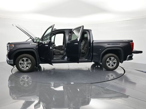 Used 2025 GMC Sierra 1500 SLT AWD/4WD image 48