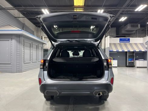 Used 2026 Subaru Forester Limited AWD/4WD image 8