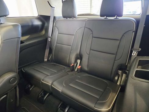 Certified 2023 GMC Acadia Denali w/ Black Diamond Edition image 11