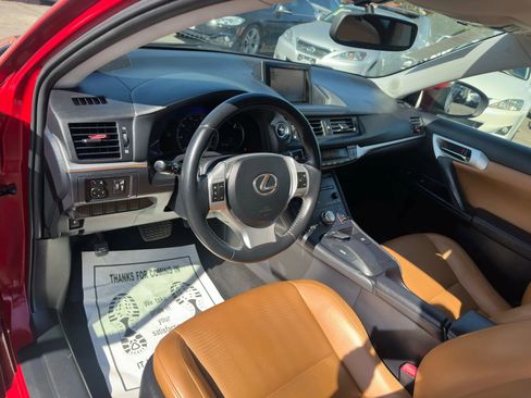 Used 2013 Lexus CT 200h image 30