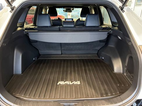 Used 2021 Toyota RAV4 XSE image 32