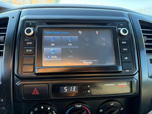 Used 2014 Toyota Tacoma 2WD Regular Cab image 18