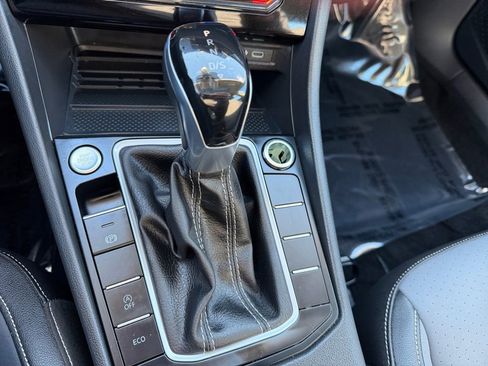 Used 2025 Volkswagen Jetta SE image 20