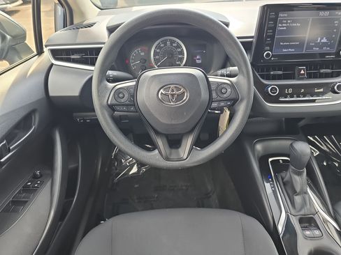 Used 2022 Toyota Corolla LE FWD image 13