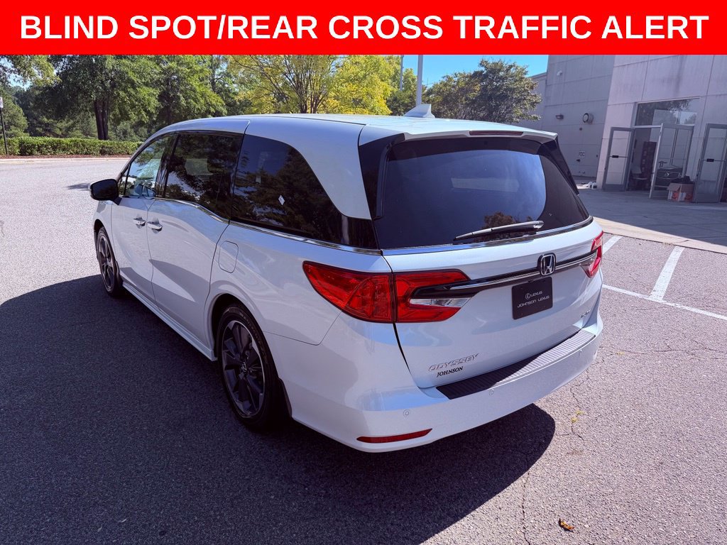 Used 2023 Honda Odyssey Elite image 5