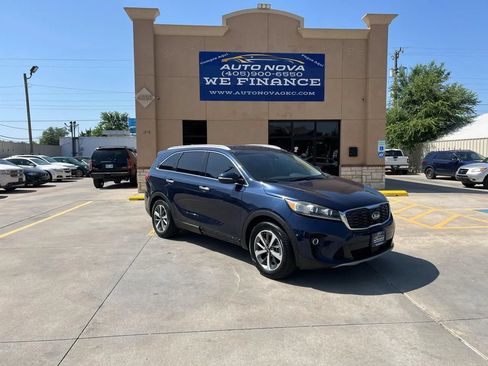 Used 2019 Kia Sorento EX FWD image 2