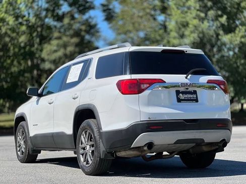Used 2017 GMC Acadia SLT w/ LPO, Floor Liner Package AWD/4WD image 7