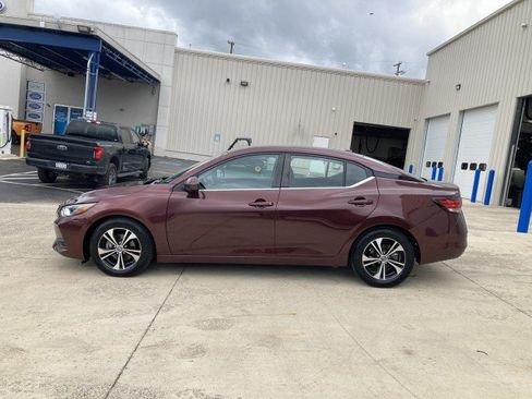 Used 2022 Nissan Sentra SV FWD image 13