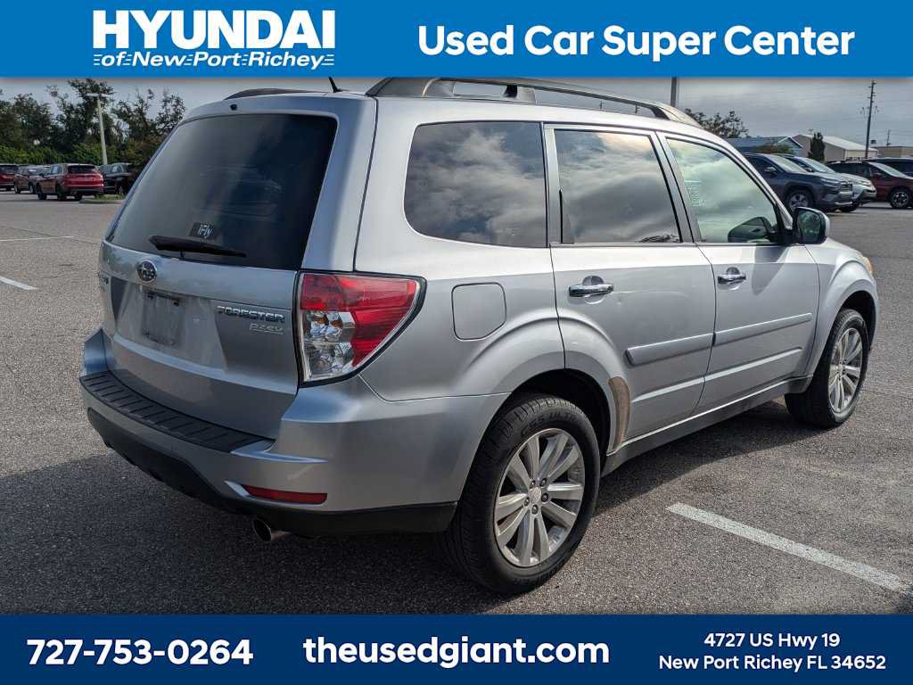 Used 2012 Subaru Forester 2.5X Premium w/ All-Weather Pkg AWD/4WD image 2