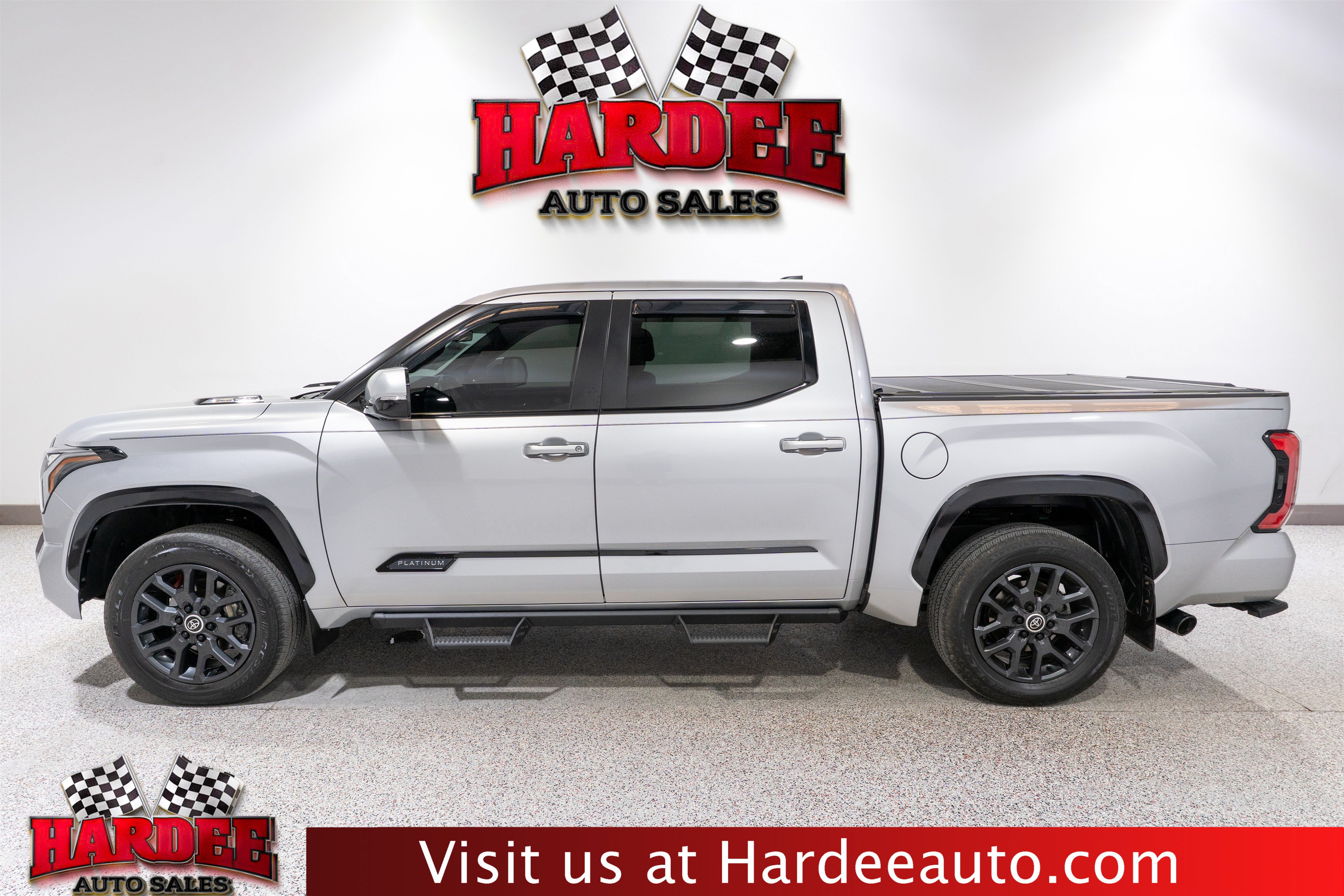 Used 2024 Toyota Tundra Platinum AWD/4WD 360° Tour