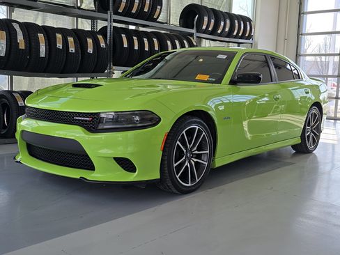 Used 2023 Dodge Charger R/T w/ Cold Weather Package image 4