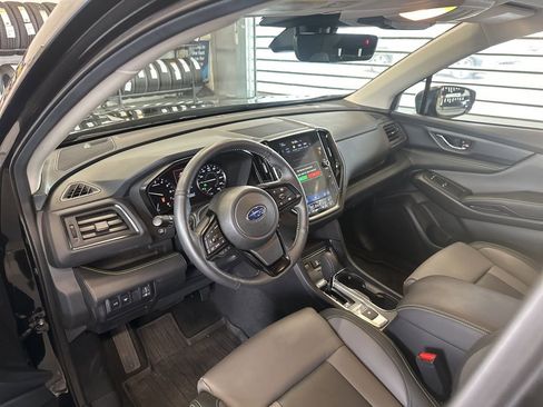 Used 2024 Subaru Ascent Onyx Edition image 10