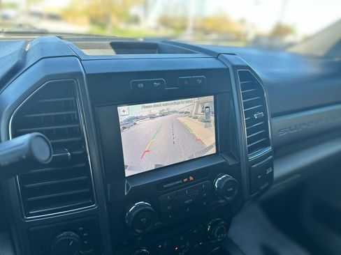 Used 2019 Ford F350 XLT w/ XLT Premium Package AWD/4WD image 21