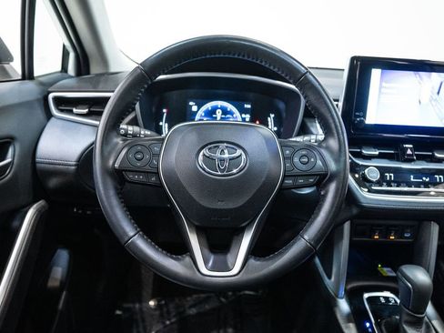 Used 2023 Toyota Corolla Cross XLE w/ Convenience Package image 26