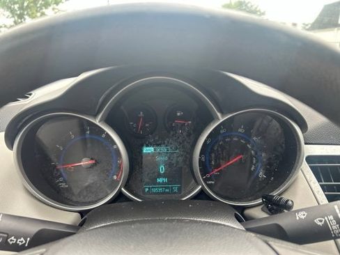 Used 2016 Chevrolet Cruze LS FWD image 36
