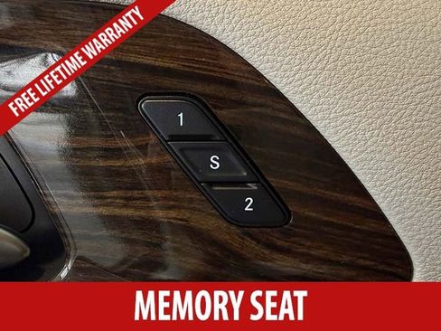 Used 2021 Chrysler Pacifica Limited w/ Premium & Safety Sphere Group FWD image 8