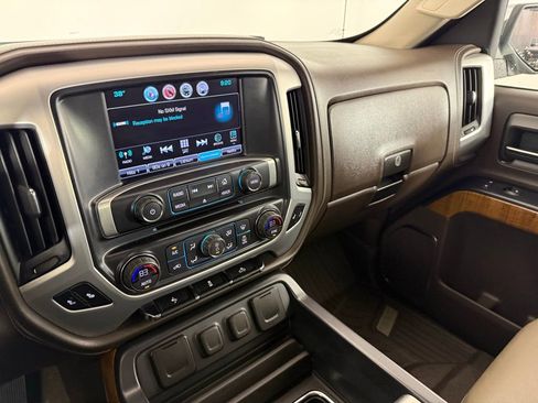 Used 2018 GMC Sierra 1500 SLT AWD/4WD image 24