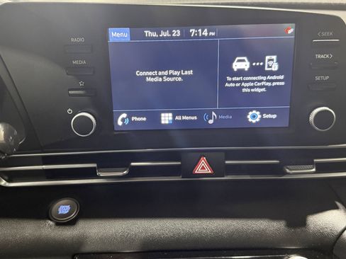 Used 2023 Hyundai Elantra SEL FWD image 10