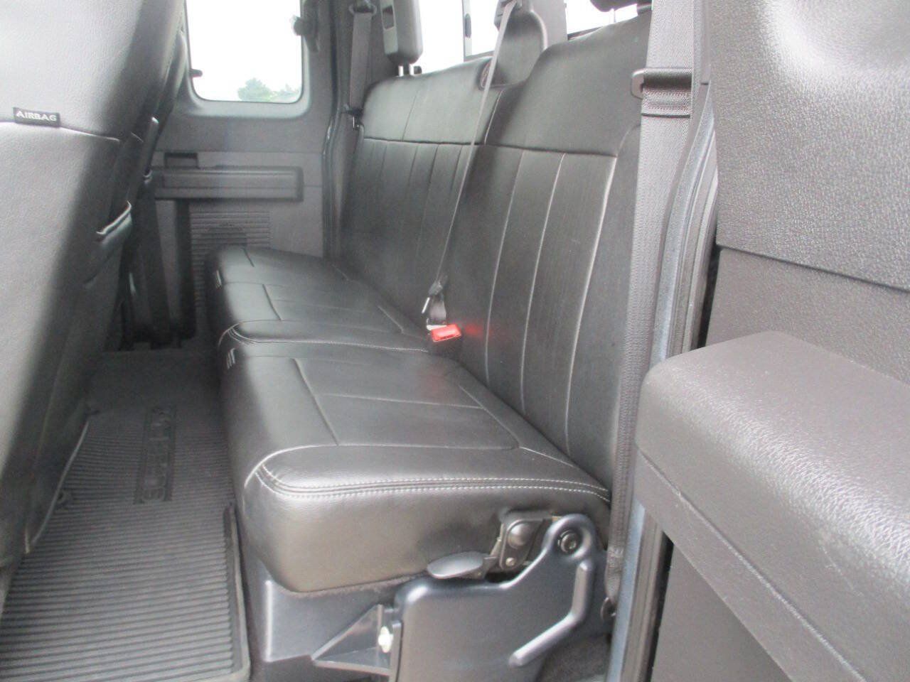 Used 2016 Ford F350 Lariat w/ Lariat Interior Package AWD/4WD image 19