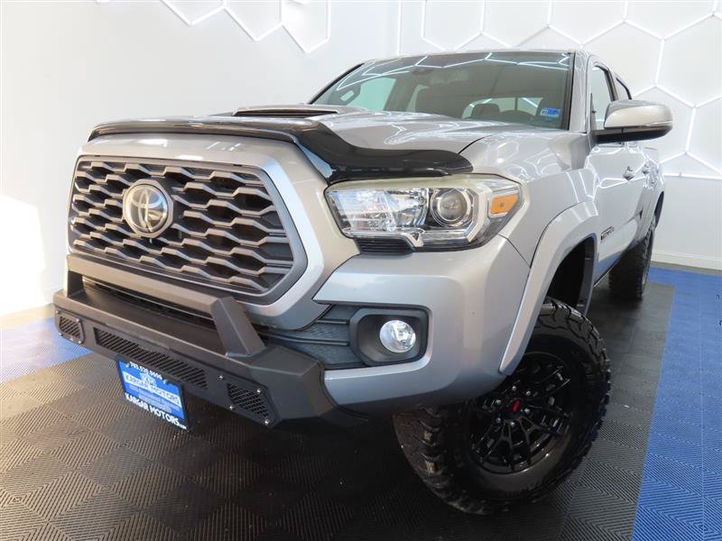 Used 2021 Toyota Tacoma TRD Sport AWD/4WD image 1
