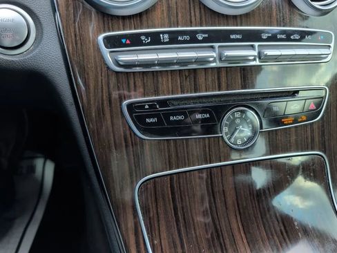 Used 2018 Mercedes-Benz C 300 4MATIC Sedan w/ Premium Package image 28