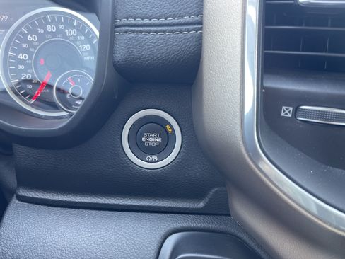 Used 2020 RAM 1500 Laramie AWD/4WD image 24