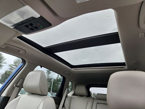 Used 2023 Nissan Rogue SL w/ SL Premium Package image 16