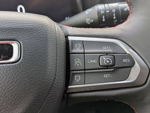 Used 2024 Jeep Compass Trailhawk w/ Trailhawk Elite Group AWD/4WD image 13