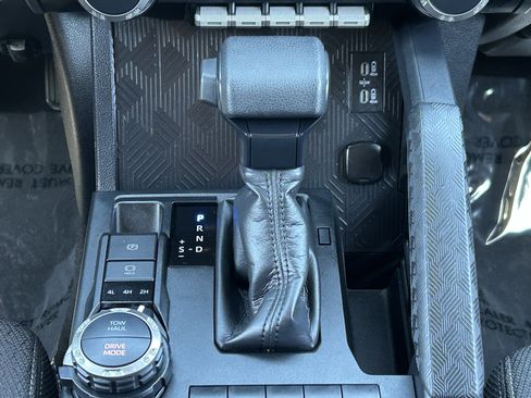 Certified 2026 Toyota 4Runner SR5 AWD/4WD image 19