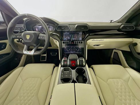 Used 2024 Lamborghini Urus S AWD/4WD image 15