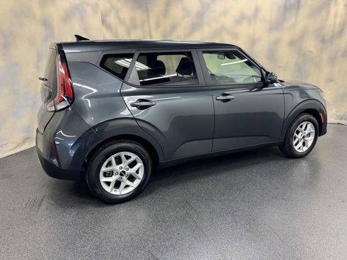Used 2025 Kia Soul LX w/ LX Technology Package image 10