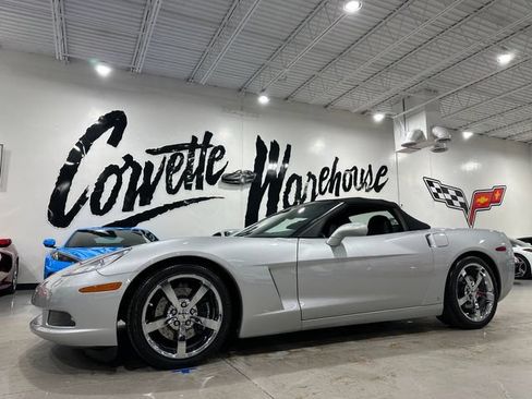 Used 2009 Chevrolet Corvette Convertible w/ Preferred Equipment Group RWD image 18