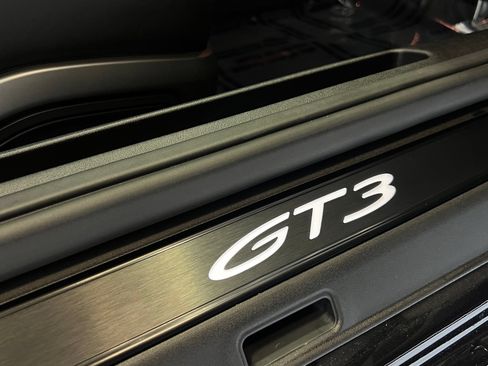 Used 2026 Porsche 911 GT3 w/ Chrono Package RWD image 28