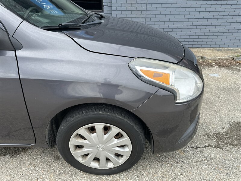 Used 2015 Nissan Versa S Plus FWD image 25