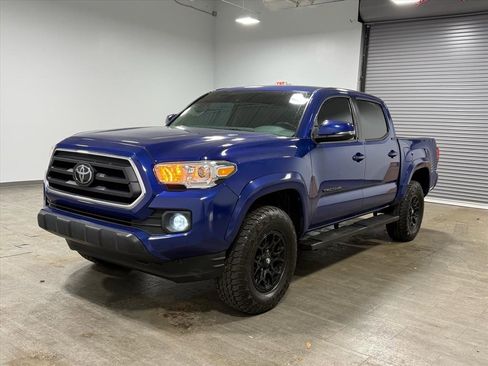 Used 2022 Toyota Tacoma SR5 image 8