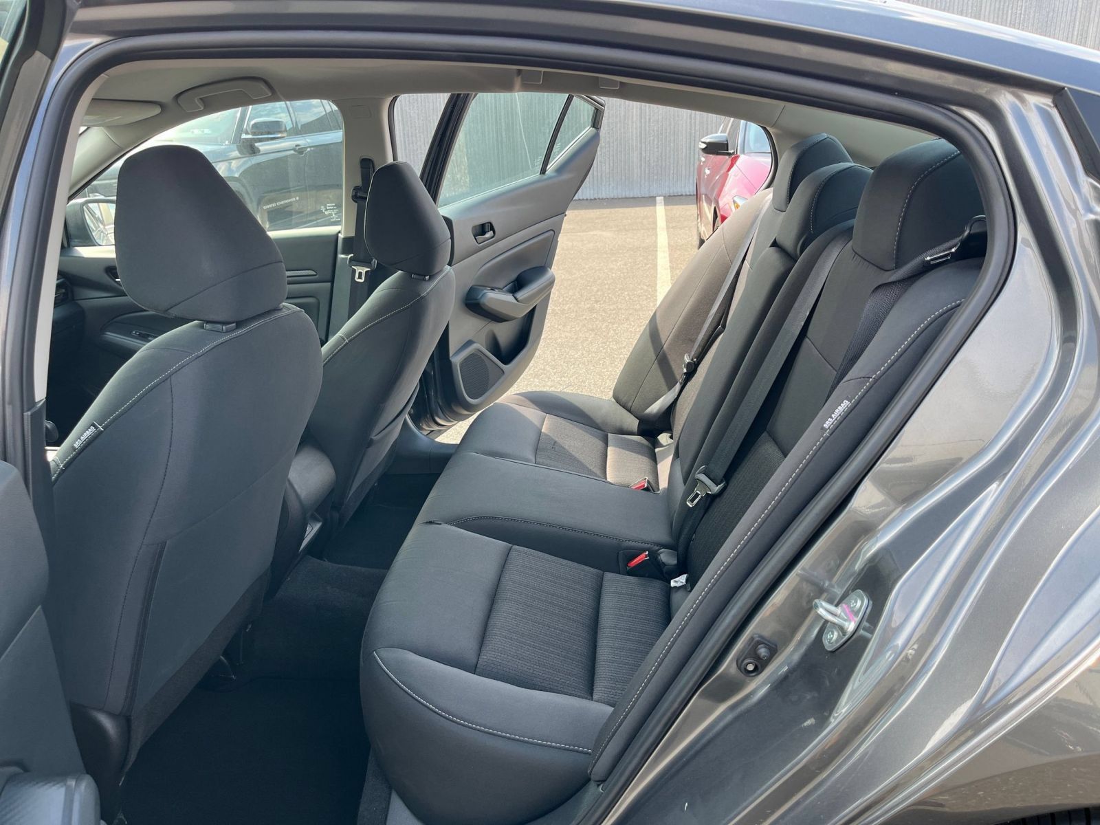 Used 2025 Nissan Altima 2.5 SV FWD image 26