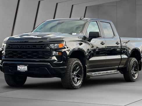 Certified 2025 Chevrolet Silverado 1500 Custom Trail Boss w/ Dark Appearance Package image 8