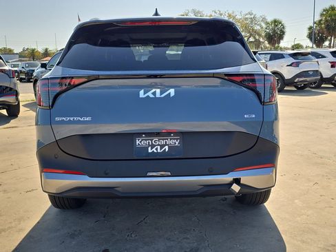 New 2026 Kia Sportage EX AWD/4WD image 7