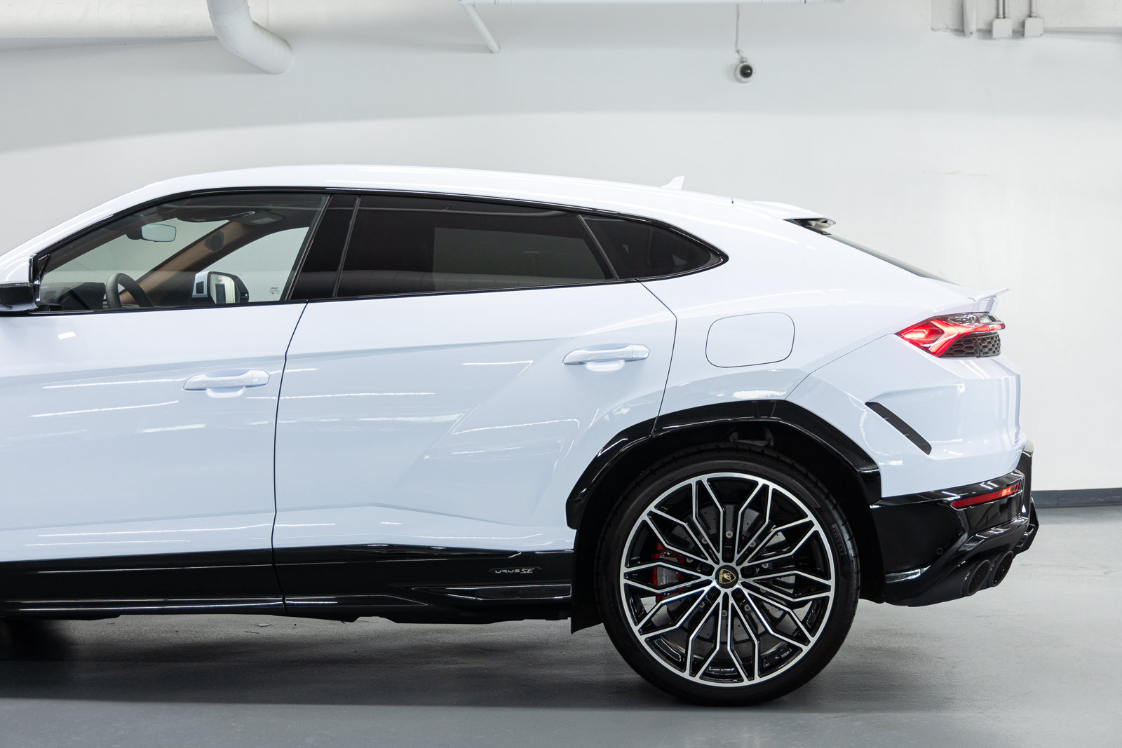 Used 2026 Lamborghini Urus S AWD/4WD image 16