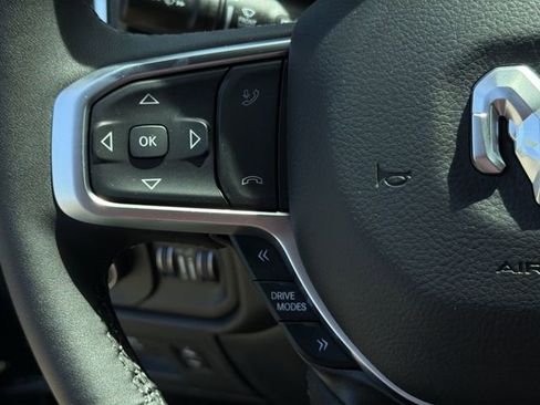New 2026 RAM 1500 4x4 Crew Cab image 25