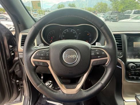 Used 2017 Jeep Grand Cherokee Limited w/ Luxury Group II AWD/4WD image 15