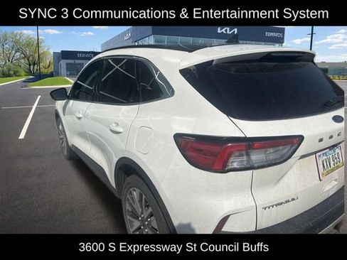 Used 2020 Ford Escape Titanium w/ Titanium Premium Package 2.0 AWD/4WD image 9