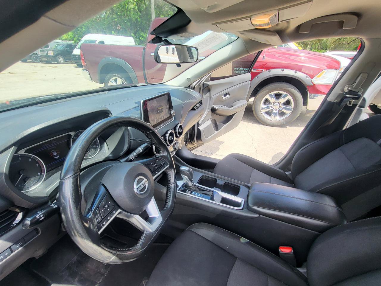 Used 2021 Nissan Sentra SV FWD image 32