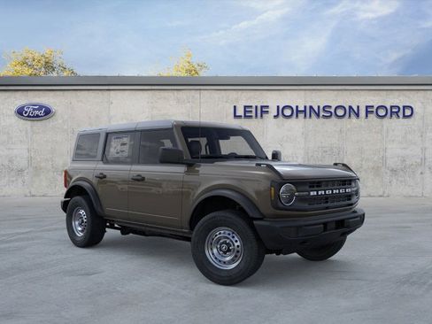 New 2025 Ford Bronco 4-Door image 7