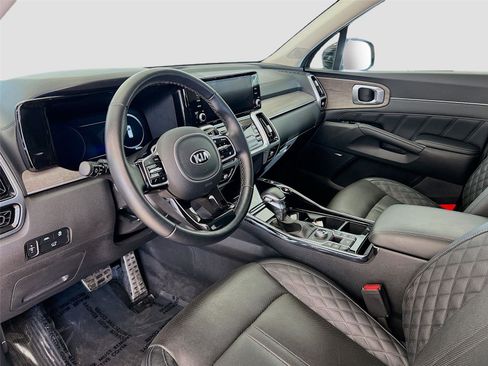 Used 2021 Kia Sorento SX Prestige image 21