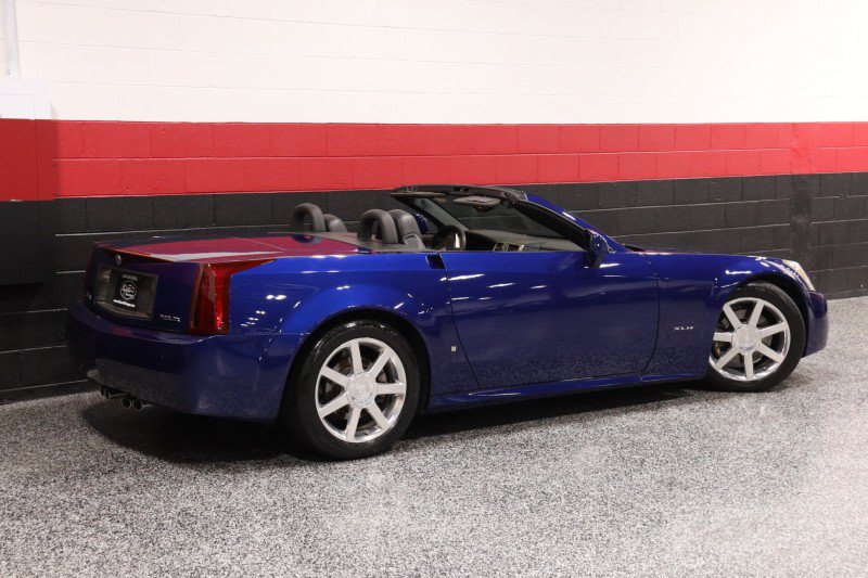 Used 2006 Cadillac XLR RWD image 8