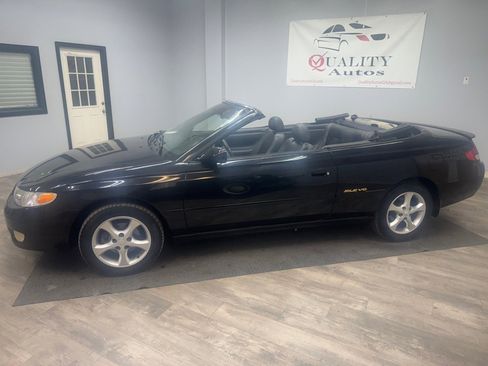 Used 2001 Toyota Solara SE FWD image 2